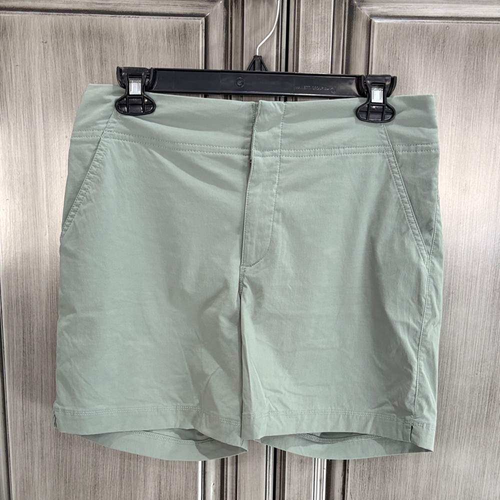 Women’s  Columbia Shorts